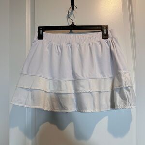Tail White Women's Tiered Active Skirt
